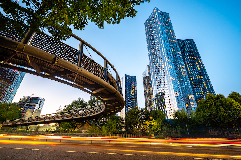 connecting internationall investors